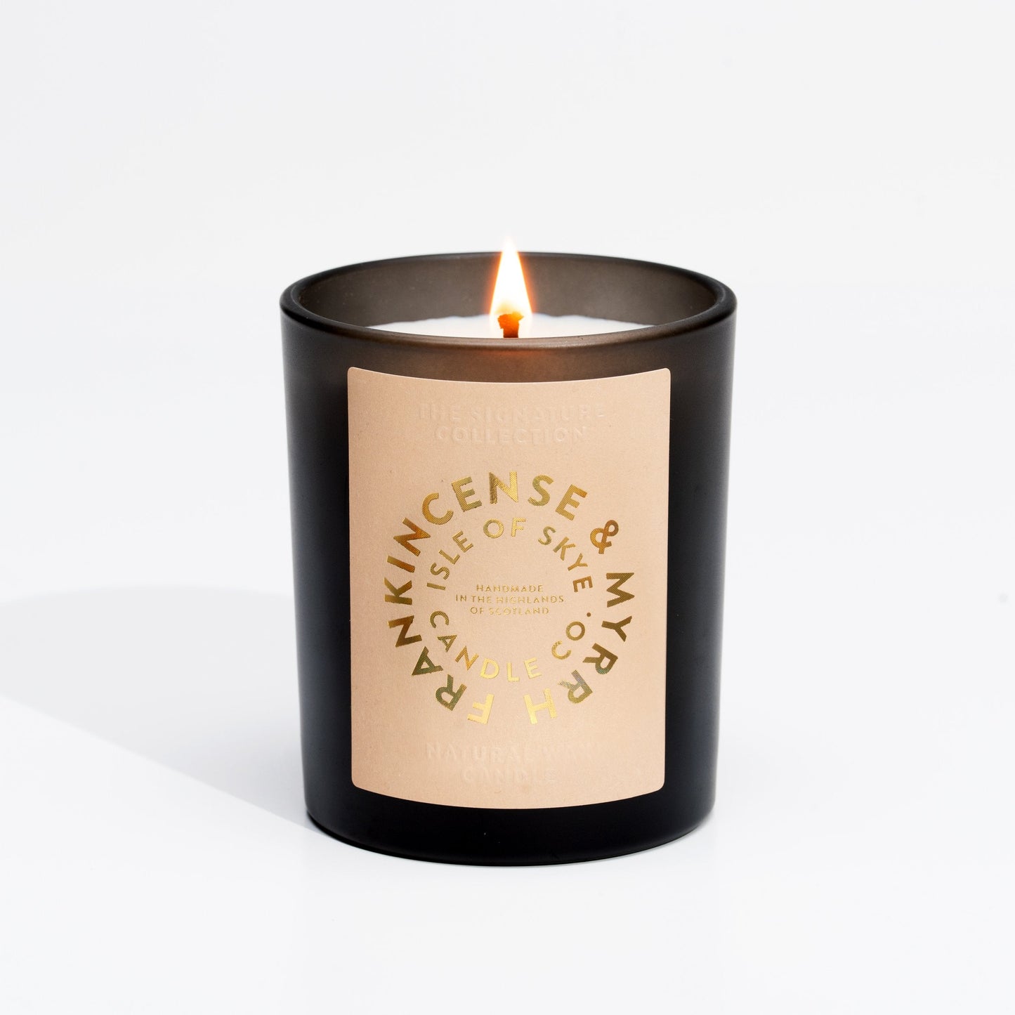 Sojawaskaars Frankincense & Myrrh Black Tumbler - Isle of Skye Candle Company