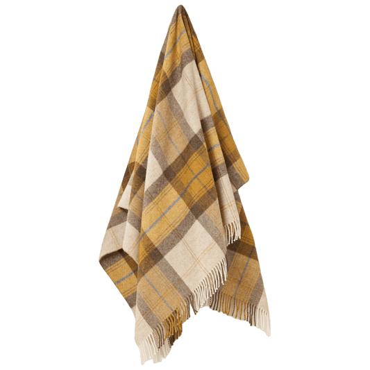 Plaid Skye Koraal Goud - Shetland Lamswol - 140x185 - Bronte by Moon Scotland by MoodCompanyNL