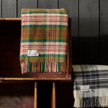 Plaid Tartan Distel - 150x183 - Nieuw Wol - Tweedmill UK by MoodCompanyNL
