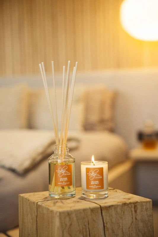 Reed Diffuser Island Whisky - 12 weken - Isle of Skye Candle by MoodCompanyNL