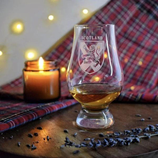 Whiskyglas Gegraveerd met Schild van Schotland - Glencairn Crystal Scotland by MoodCompanyNL