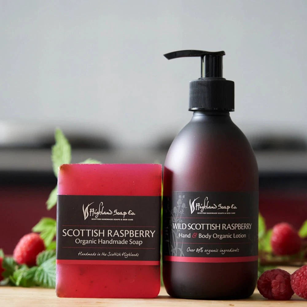 Wild Scottish Raspberry – Fruitig & Zoet - Biologische Hand- & Bodylotion 300ml by MoodCompanyNL