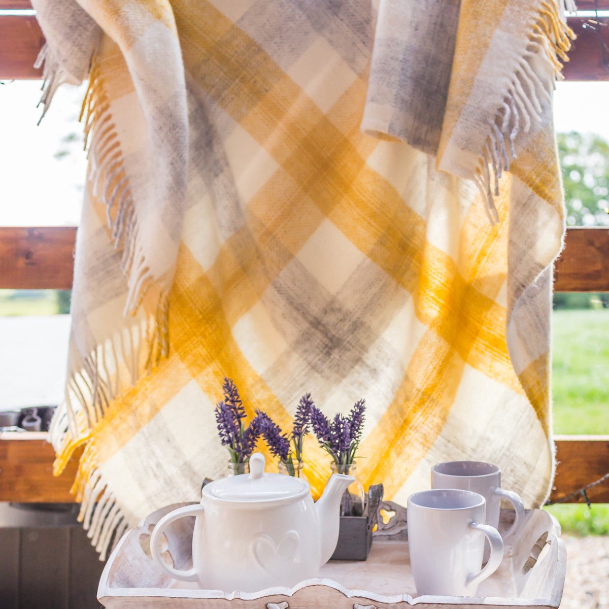 Plaids Gele en gouden kleuren – Stralend voor Vintage, Boho en Scandinavische Interieurs - MoodCompanyNL