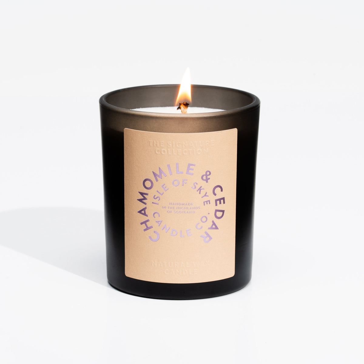 Sojawaskaars Chamomile & Cedar Black Tumbler - Isle of Skye Candle Company