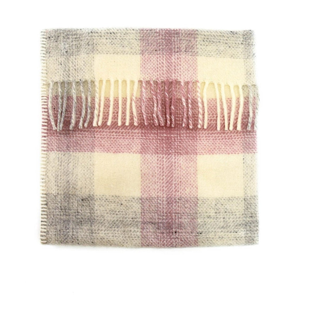 MoodCompanyNL - Babydekentje Meadow Oud Roze - 68x73 - Nieuw Wol - Tweedmill UK - 5060674571751