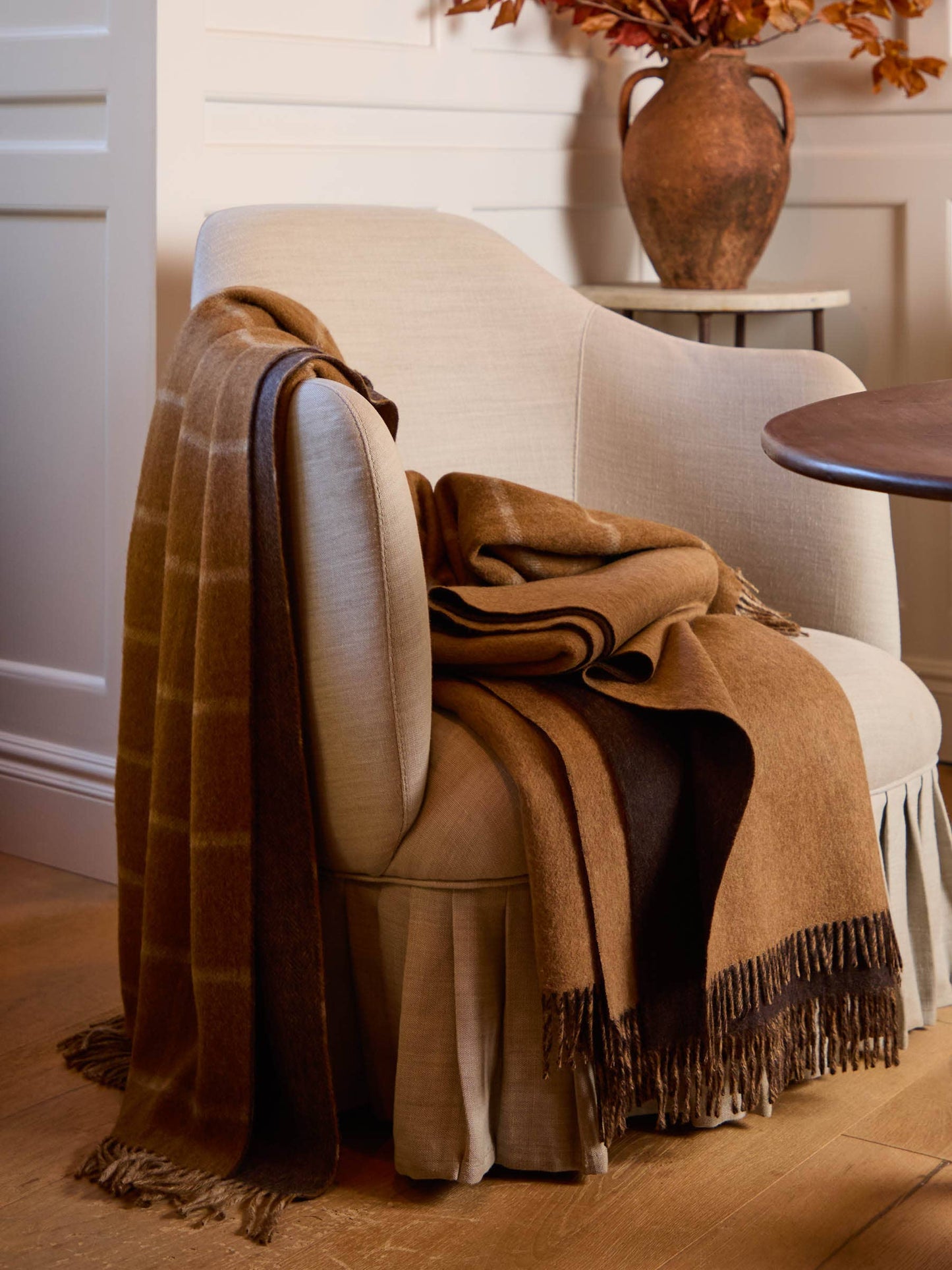 Plaid Fischgrät Karo Camel/Schokolade - Country Side Collection - Merino-Lammwolle - 140x185 - Bronte by Moon Scotland