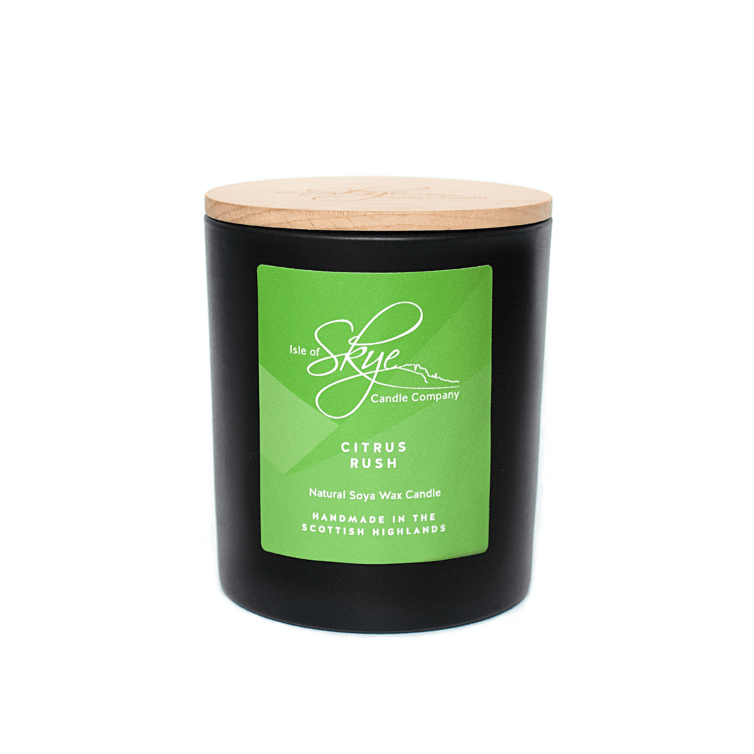 MoodCompanyNL - Geurkaars Citrus Rush Large - 45 uur - Sojawas - Isle of Skye Candle - 5060346380612