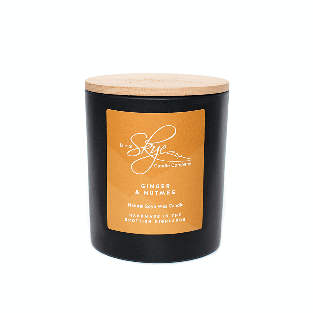 MoodCompanyNL - Geurkaars Gember en Nootmuskaat Large - 45 uur - Sojawas - Isle of Skye Candle - 5060346380568