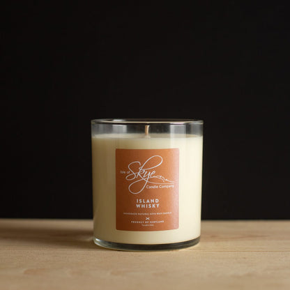 MoodCompanyNL - Geurkaars Island Whisky Large - 45 uur - Sojawas - Isle of Skye Candle - 5060346382661