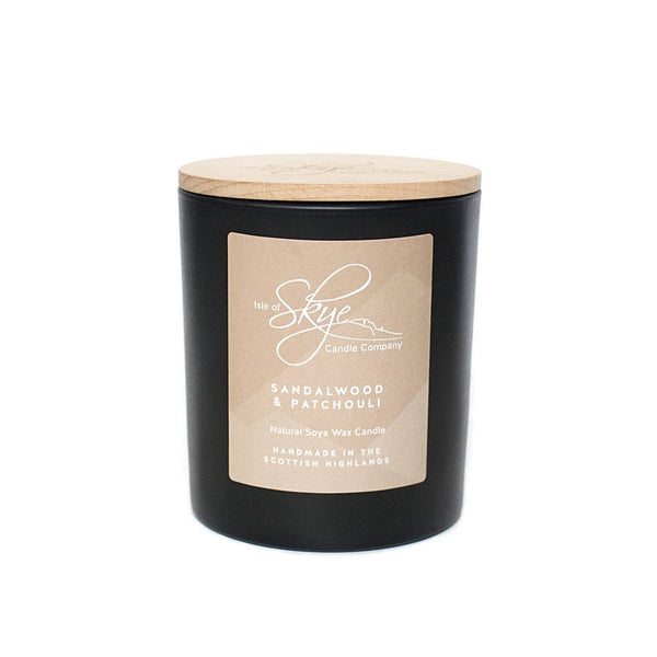 MoodCompanyNL - Geurkaars Sandelhout (Sandalwood and Patchouli) Large - 45 uur - Sojawas - Isle of Skye Candle - 5060346381305