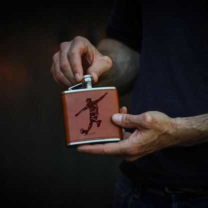 Mood Company - Heupfles Voetbal - Leer - Selbraehouse Scotland - 5061040753184