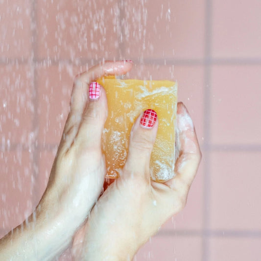 MoodCompanyNL - Lemongrass & Ginger – Fris & Pittig - Biologische Glycerine Zeep 150g - 5060188000068