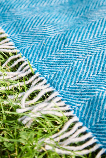 Mood Company - Picknickkleed Polo Teal and Hazel - Wol - Waterdicht - 150x183cm - Tweedmill - 5060958307120