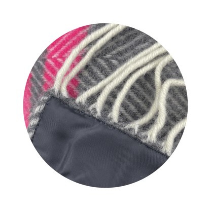 Picknickkleed Polo Visgraat Grijs met Roze strepen - Wol - Waterdicht - 145x183cm - Tweedmill by MoodCompanyNL