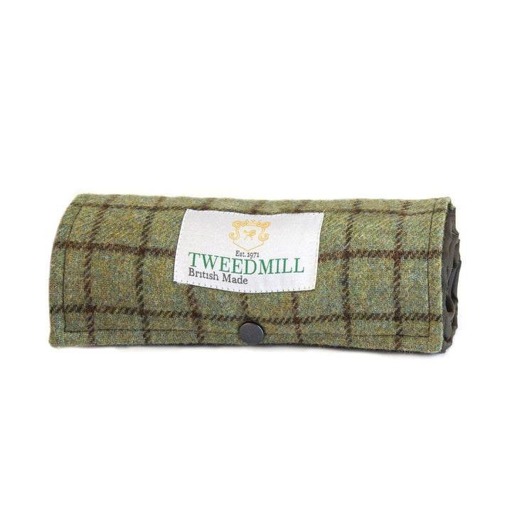 MoodCompanyNL - Picknickkleed Walker Geruit Tweed 611 Bruin - Tweed - Waterdicht - 66 × 98cm - Tweedmill - 5060674578330