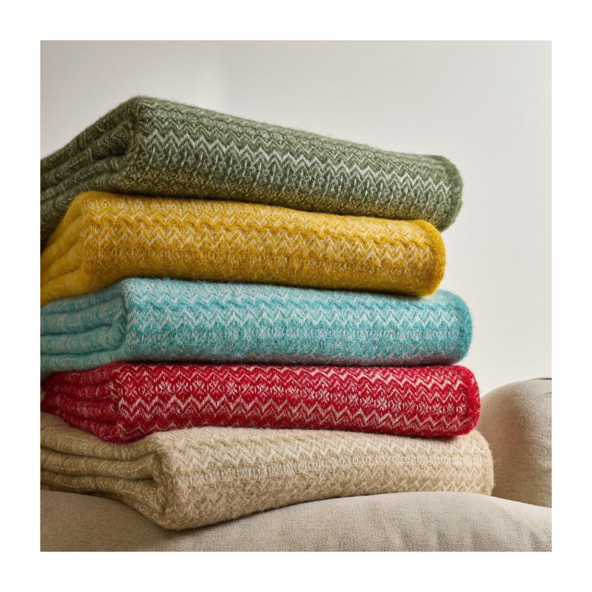 Mood Company - Plaid Fair Isle Beige (Oatmeal) - 150 x 200 - Nieuw Wol - Tweedmill UK - 5060958306864