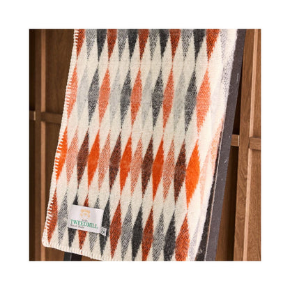 Mood Company - Plaid Harlequin Pumpkin Oranje met Festonsteek - 140x200 - Nieuw Wol - Tweedmill UK - 5060958308295