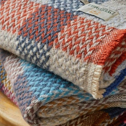 MoodCompanyNL - Plaid Op goed geluk Celtic weefpatroon - Gerecycled Wol - 120x150cm - Tweedmill UK - 5060674574882