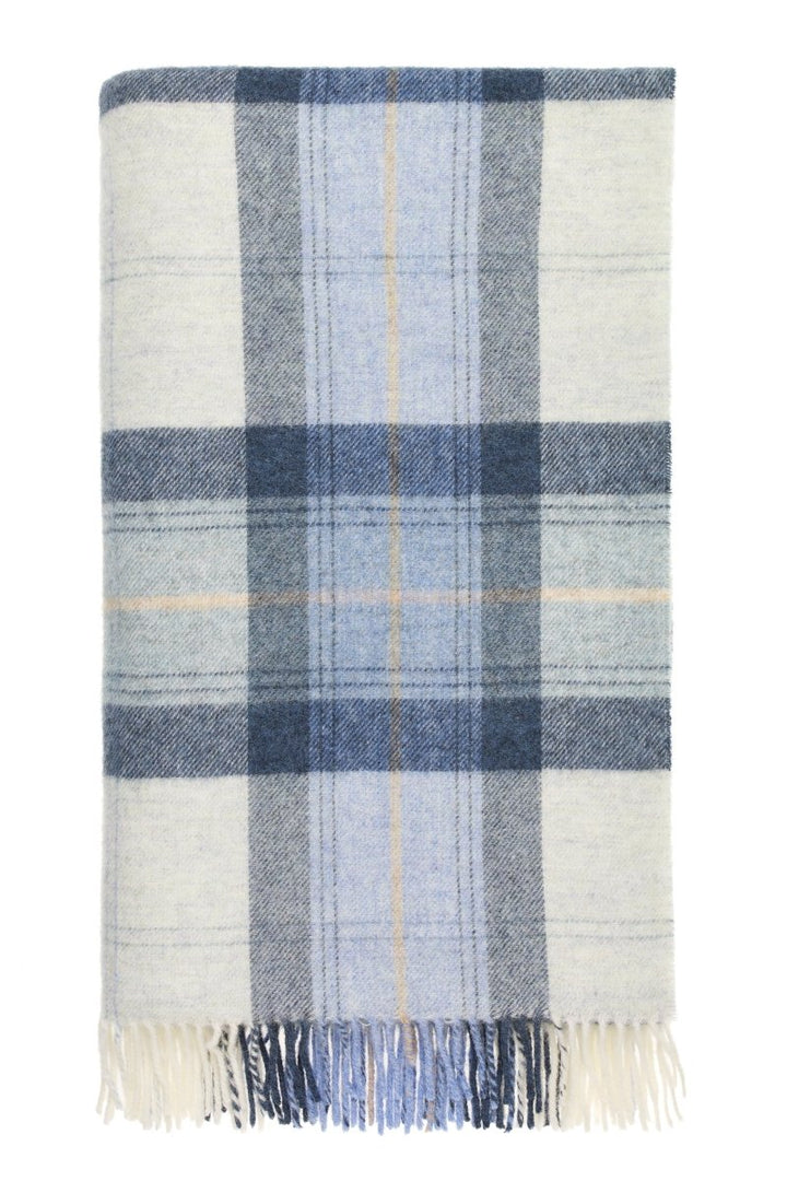 MoodCompanyNL - Plaid Skye Koraal Blauw - Shetland Lamswol - 140x185 - Bronte by Moon Scotland - 6151206933969