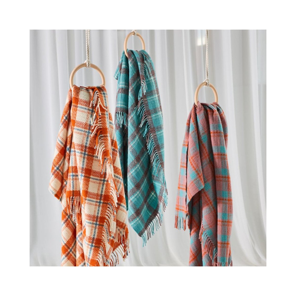 Mood Company - Plaid Trio Check Hefyn Roze - 150x183 - Nieuw Wol - Tweedmill UK - 5060958308240