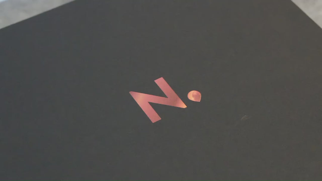 Porthole Decanter 500 ml – Luxury whiskey decanter made of charred American oak & glass