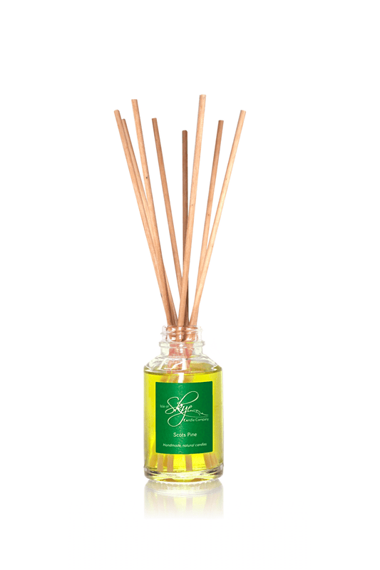 MoodCompanyNL - Reed Diffuser Dennengeur (Scots Pine) - 12 weken - Isle of Skye Candle - 5060346381428