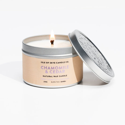 Mood Company - Sojawaskaars Chamomile & Cedar - Travel Container - Handgemaakt - 30 uur - Isle of Skye Candle Company - 