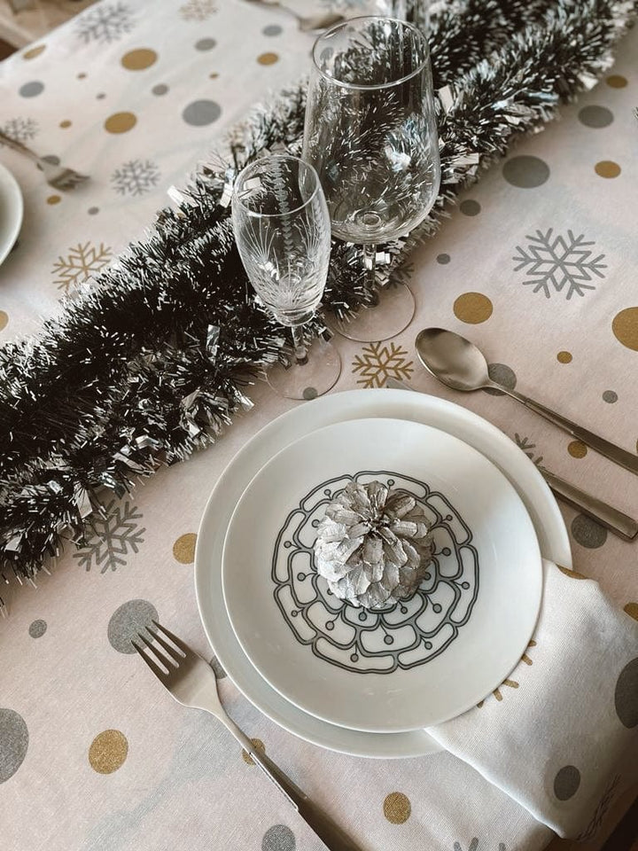 MoodCompanyNL - Tafelkleed Sneeuwvlokje Wit Large - 140x220 - Katoen - Mood Company - 6095637298276