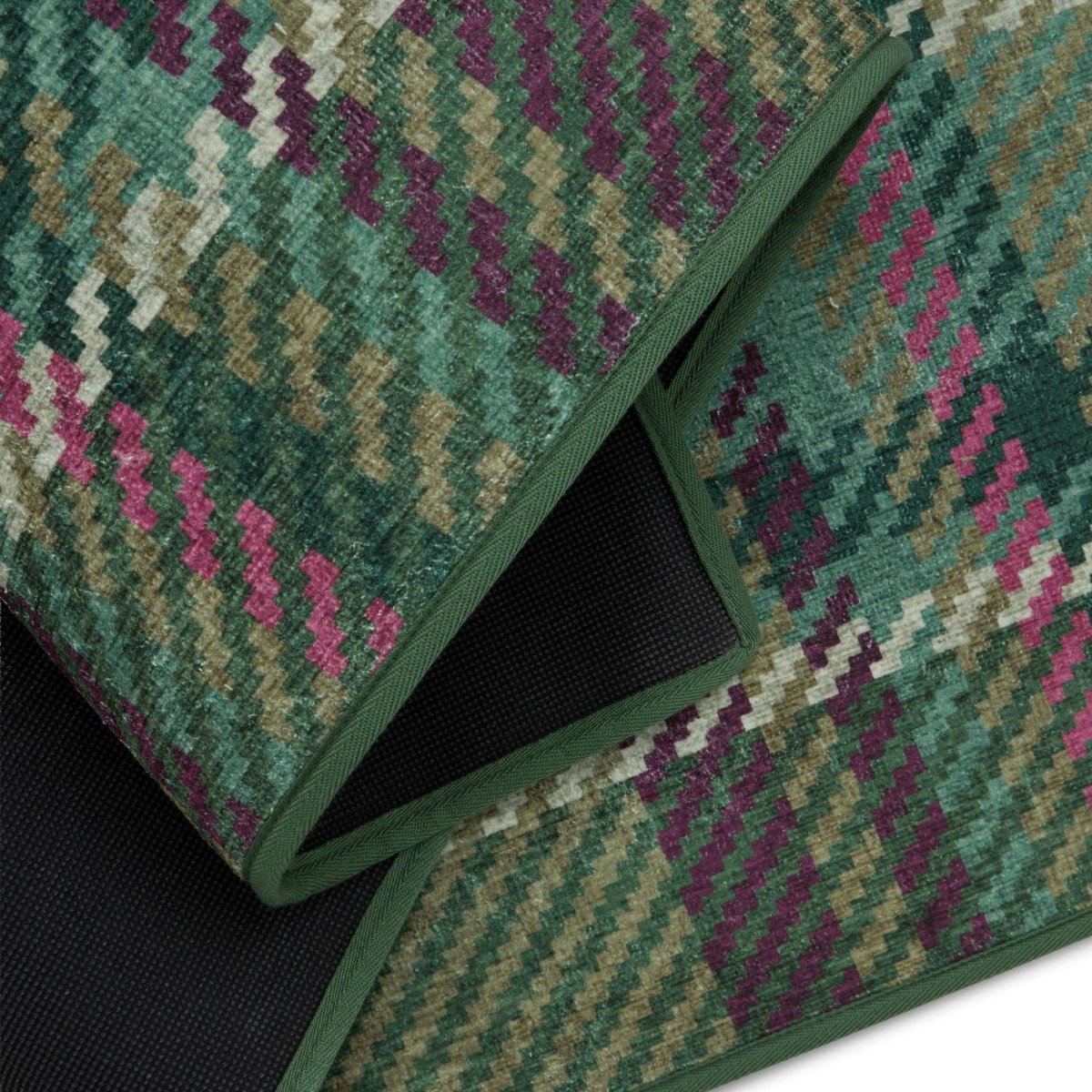 Mood Company - Vloerkleed Isla Smaragdgroen - Wasbaar Gerecycled - 75x220 - Phoenox Textiles UK - 5026134650244
