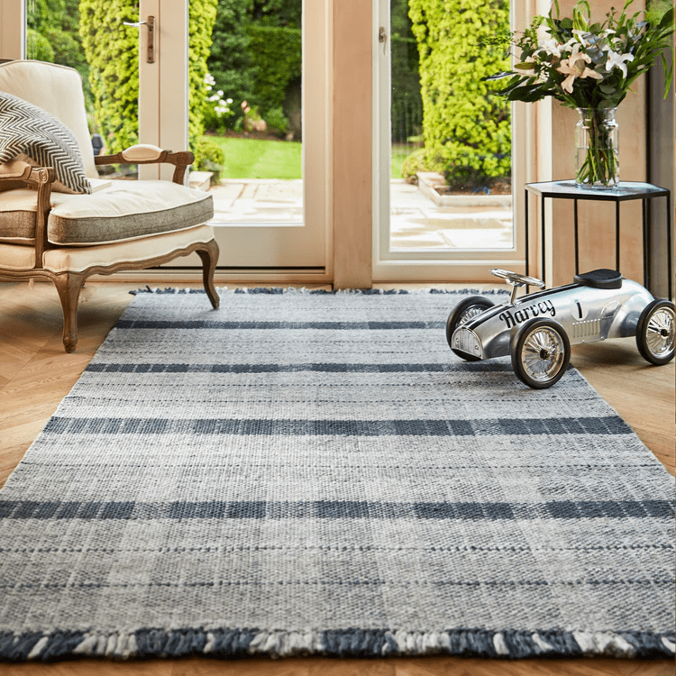Mood Company - Vloerkleed Origins Highland Check Marineblauw - Gerecycled Polyester - 200x290 - Phoenox Textiles UK - 5026134519886